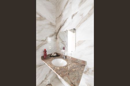 Casa à venda com 150m², 2 quartos e 3 vagas Casa à venda com 150m², 2 quartos e 3 vagasBanheiro Social