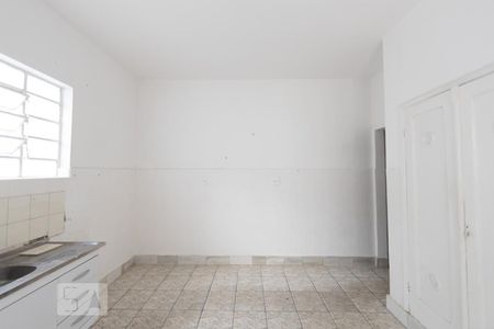 Casa à venda com 150m², 2 quartos e 3 vagas Casa à venda com 150m², 2 quartos e 3 vagasCozinha