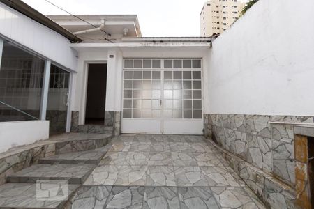 Casa à venda com 150m², 2 quartos e 3 vagas Casa à venda com 150m², 2 quartos e 3 vagasGaragem