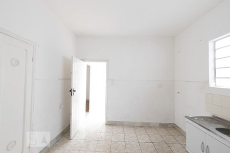 Casa à venda com 150m², 2 quartos e 3 vagas Casa à venda com 150m², 2 quartos e 3 vagasCozinha