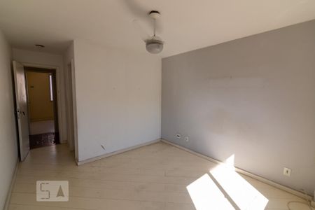 Apartamento à venda com 93m², 2 quartos e 2 vagas Apartamento à venda com 93m², 2 quartos e 2 vagasSuíte