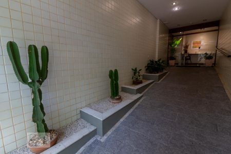 Apartamento à venda com 93m², 2 quartos e 2 vagas Apartamento à venda com 93m², 2 quartos e 2 vagasHall de Entrada