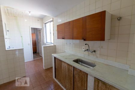 Apartamento à venda com 93m², 2 quartos e 2 vagas Apartamento à venda com 93m², 2 quartos e 2 vagasCozinha