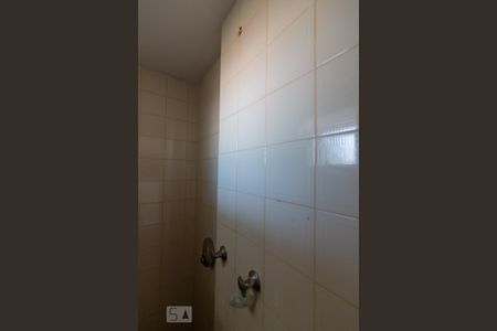 Apartamento à venda com 93m², 2 quartos e 2 vagas Apartamento à venda com 93m², 2 quartos e 2 vagasBanheiro de Serviço