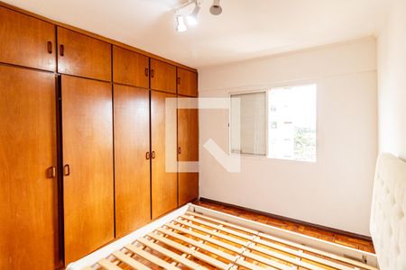 Quarto 01 de apartamento para alugar com 1 quarto, 53m² em Vila Monumento, São Paulo