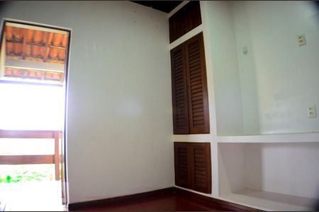 Casa para alugar com 640m², 5 quartos e 4 vagasQuarto 4