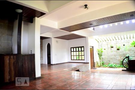 Detalhe Sala de casa para alugar com 5 quartos, 640m² em Pituaçu, Salvador