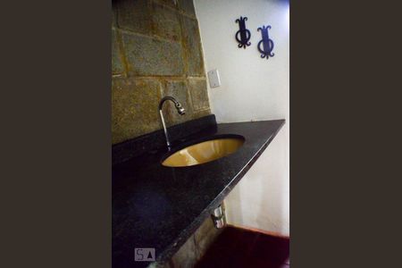 Casa para alugar com 640m², 5 quartos e 4 vagasBanheiro Social