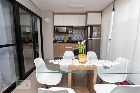 Cozinha de apartamento para alugar com 1 quarto, 33m² em Bom Retiro, São Paulo