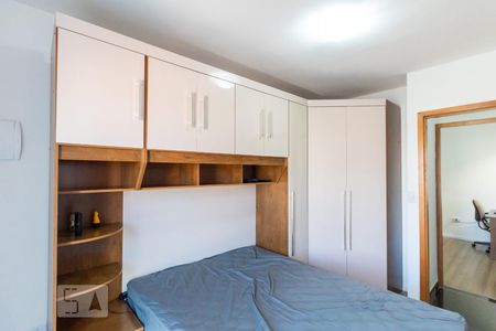 Suíte 1 de casa de condomínio à venda com 2 quartos, 60m² em Vila Costa Melo, São Paulo