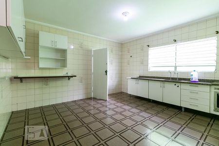 Casa para alugar com 250m², 3 quartos e 2 vagasCozinha