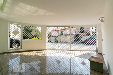 Casa para alugar com 250m², 3 quartos e 2 vagasGaragem