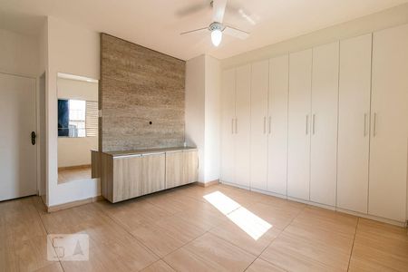 Casa para alugar com 250m², 3 quartos e 2 vagasSuíte