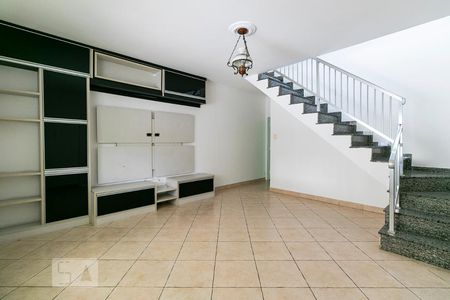 Sala de casa para alugar com 3 quartos, 250m² em Jardim Textil, São Paulo