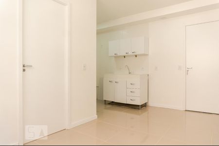 Sala de apartamento para alugar com 2 quartos, 34m² em Vila Palmeiras, São Paulo