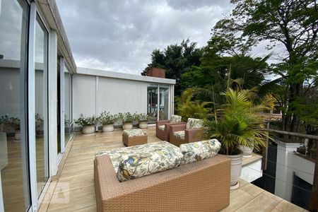 Casa para alugar com 412m², 5 quartos e 2 vagas Casa para alugar com 412m², 5 quartos e 2 vagasVaranda