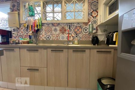 Casa para alugar com 412m², 5 quartos e 2 vagas Casa para alugar com 412m², 5 quartos e 2 vagasCozinha