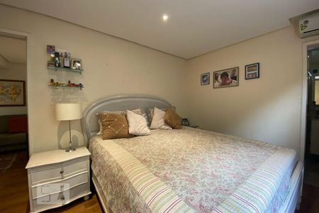 Casa para alugar com 412m², 5 quartos e 2 vagas Casa para alugar com 412m², 5 quartos e 2 vagasSuíte 4