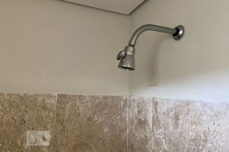 Casa para alugar com 412m², 5 quartos e 2 vagas Casa para alugar com 412m², 5 quartos e 2 vagasChuveiro