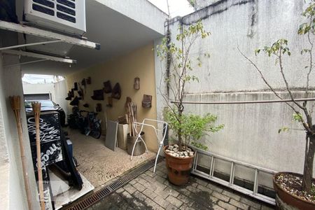 Casa para alugar com 412m², 5 quartos e 2 vagas Casa para alugar com 412m², 5 quartos e 2 vagasVista da Suíte 2