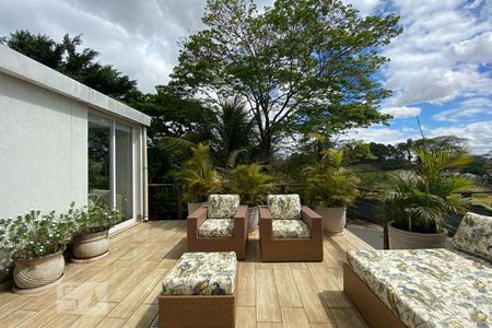 Casa para alugar com 412m², 5 quartos e 2 vagas Casa para alugar com 412m², 5 quartos e 2 vagasVaranda