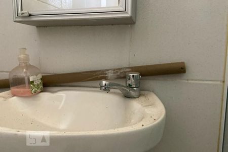 Casa para alugar com 412m², 5 quartos e 2 vagas Casa para alugar com 412m², 5 quartos e 2 vagasBanheiro - Torneira