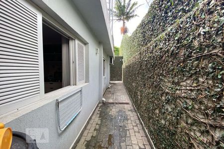 Casa para alugar com 412m², 5 quartos e 2 vagas Casa para alugar com 412m², 5 quartos e 2 vagasCorredor