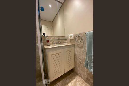 Casa para alugar com 412m², 5 quartos e 2 vagas Casa para alugar com 412m², 5 quartos e 2 vagasBanheiro da Suíte 4