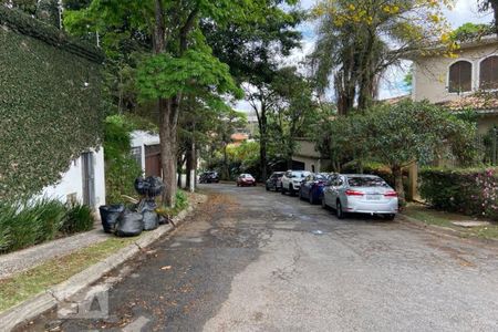 Casa para alugar com 412m², 5 quartos e 2 vagas Casa para alugar com 412m², 5 quartos e 2 vagasVista da Rua