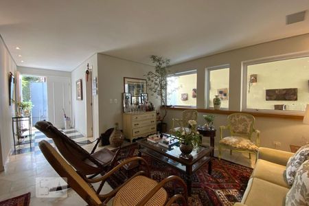 Sala de casa para alugar com 5 quartos, 412m² em Jardim Leonor, São Paulo