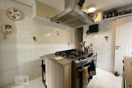 Casa para alugar com 412m², 5 quartos e 2 vagas Casa para alugar com 412m², 5 quartos e 2 vagasCozinha