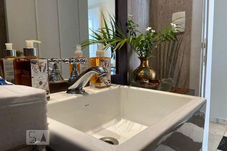 Casa para alugar com 412m², 5 quartos e 2 vagas Casa para alugar com 412m², 5 quartos e 2 vagasBanheiro - Torneira