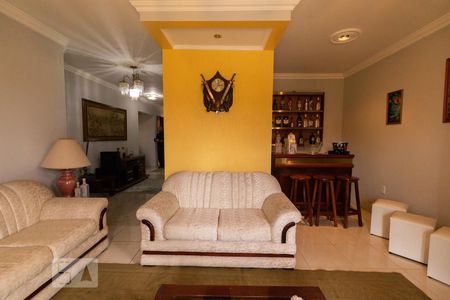 Sala de casa à venda com 4 quartos, 475m² em Estância Velha, Canoas