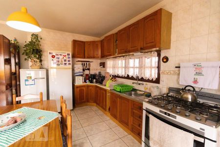 Casa à venda com 475m², 4 quartos e 5 vagasCozinha