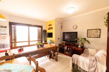 Casa à venda com 475m², 4 quartos e 5 vagasSala de Jatar/ Cozinha