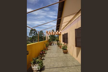 Casa à venda com 475m², 4 quartos e 5 vagasSacada