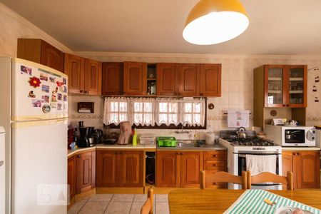 Casa à venda com 475m², 4 quartos e 5 vagasCozinha