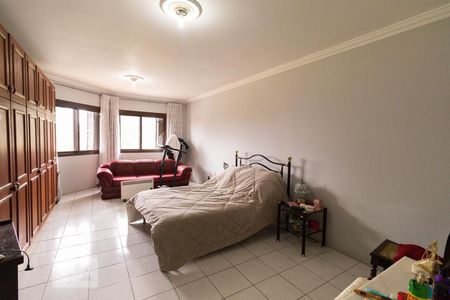 Casa à venda com 475m², 4 quartos e 5 vagasQuarto 1