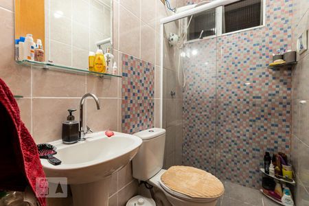 Apartamento à venda com 48m², 2 quartos e 1 vaga Apartamento à venda com 48m², 2 quartos e 1 vagaBanheiro