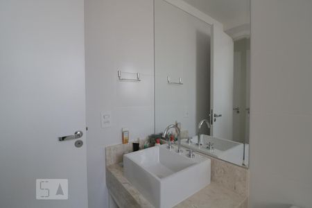 Apartamento à venda com 130m², 3 quartos e 3 vagasBanheiro da Suite 2