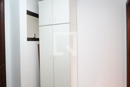 Quarto de Serviço de apartamento para alugar com 3 quartos, 132m² em Vila Regente Feijó, São Paulo