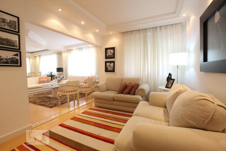 Quarto 1/Sala de apartamento para alugar com 3 quartos, 121m² em Indianópolis, São Paulo