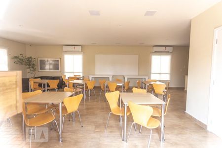 Apartamento à venda com 71m², 2 quartos e 1 vagaSalão de festas