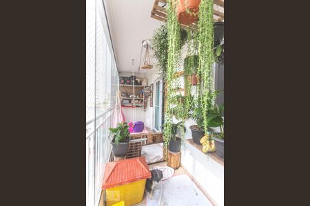 Apartamento à venda com 71m², 2 quartos e 1 vagaVaranda