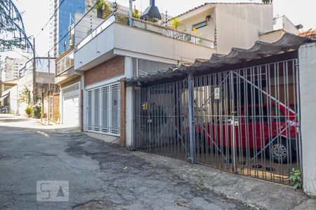 Casa à venda com 138m², 3 quartos e 2 vagasFachada