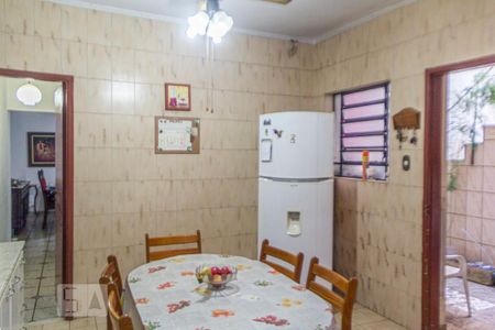 Casa à venda com 138m², 3 quartos e 2 vagasCozinha