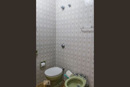 Casa à venda com 138m², 3 quartos e 2 vagasBanheiro