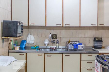 Casa à venda com 138m², 3 quartos e 2 vagasCozinha