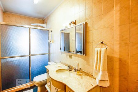 Casa à venda com 270m², 4 quartos e 2 vagasBanheiro