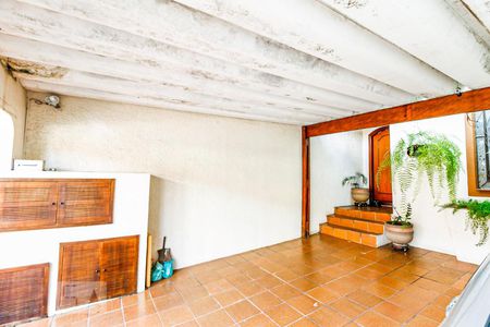 Casa à venda com 270m², 4 quartos e 2 vagasGaragem